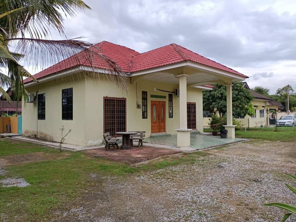 Homestay Jannati Tambun Extérieur photo